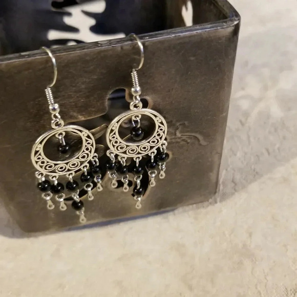 Handcrafted Natural Black Onyx Gemstone Antique Silver Chandelier Earrings - Picture 5 of 5